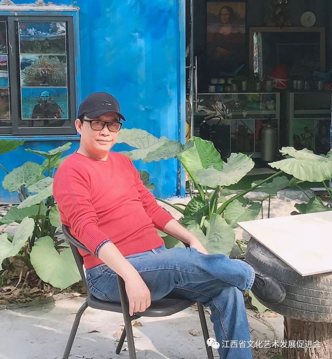 江西省文化艺术发展促进会秘书长陈鹤毅《众志成城跟党走》歌颂“无私的奉献”向奋战在疫情一线的英雄们致敬